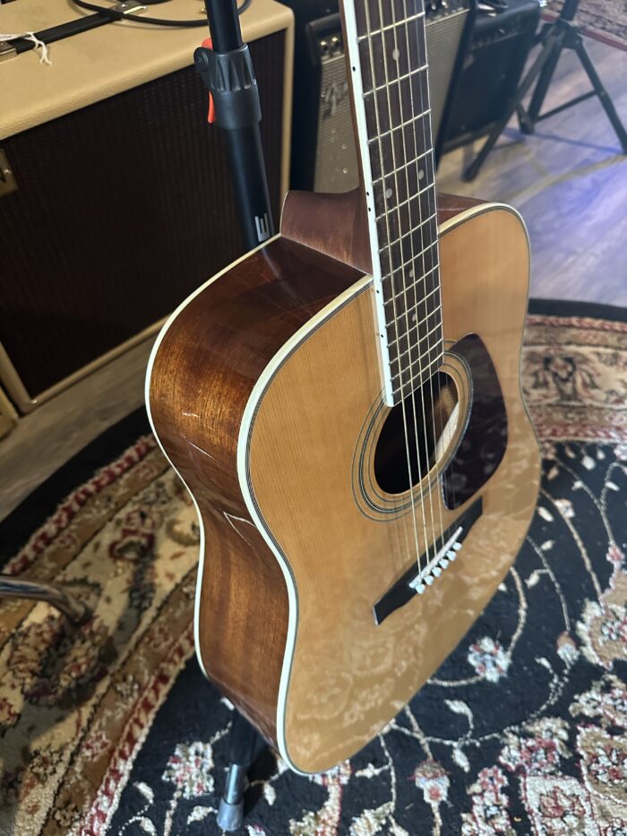 Peavey Indianola Acoustic Guitar